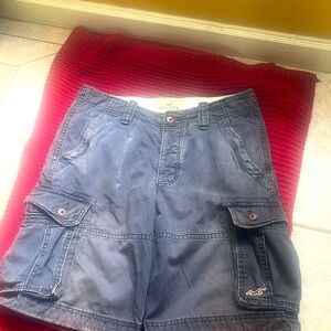 Men’s Hollister cargo shorts